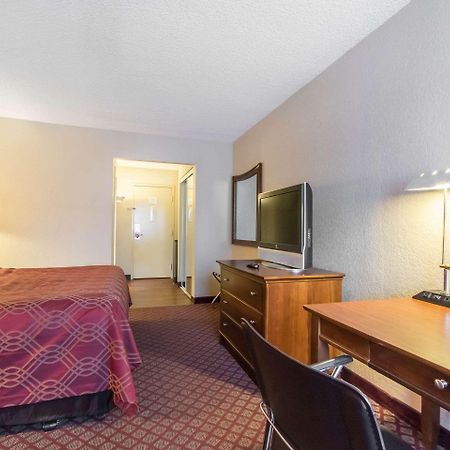 Econo Lodge Inn & Suites جوبلين المظهر الخارجي الصورة