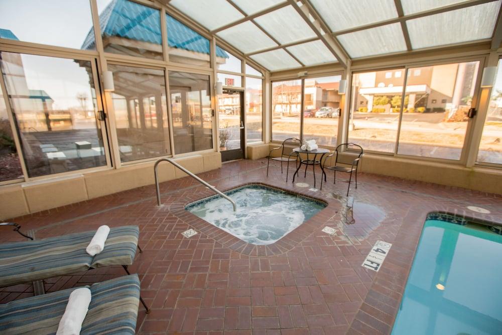 Econo Lodge Inn & Suites جوبلين المظهر الخارجي الصورة