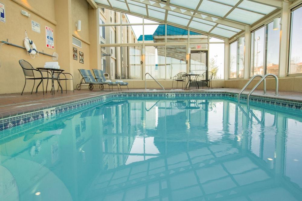 Econo Lodge Inn & Suites جوبلين المظهر الخارجي الصورة