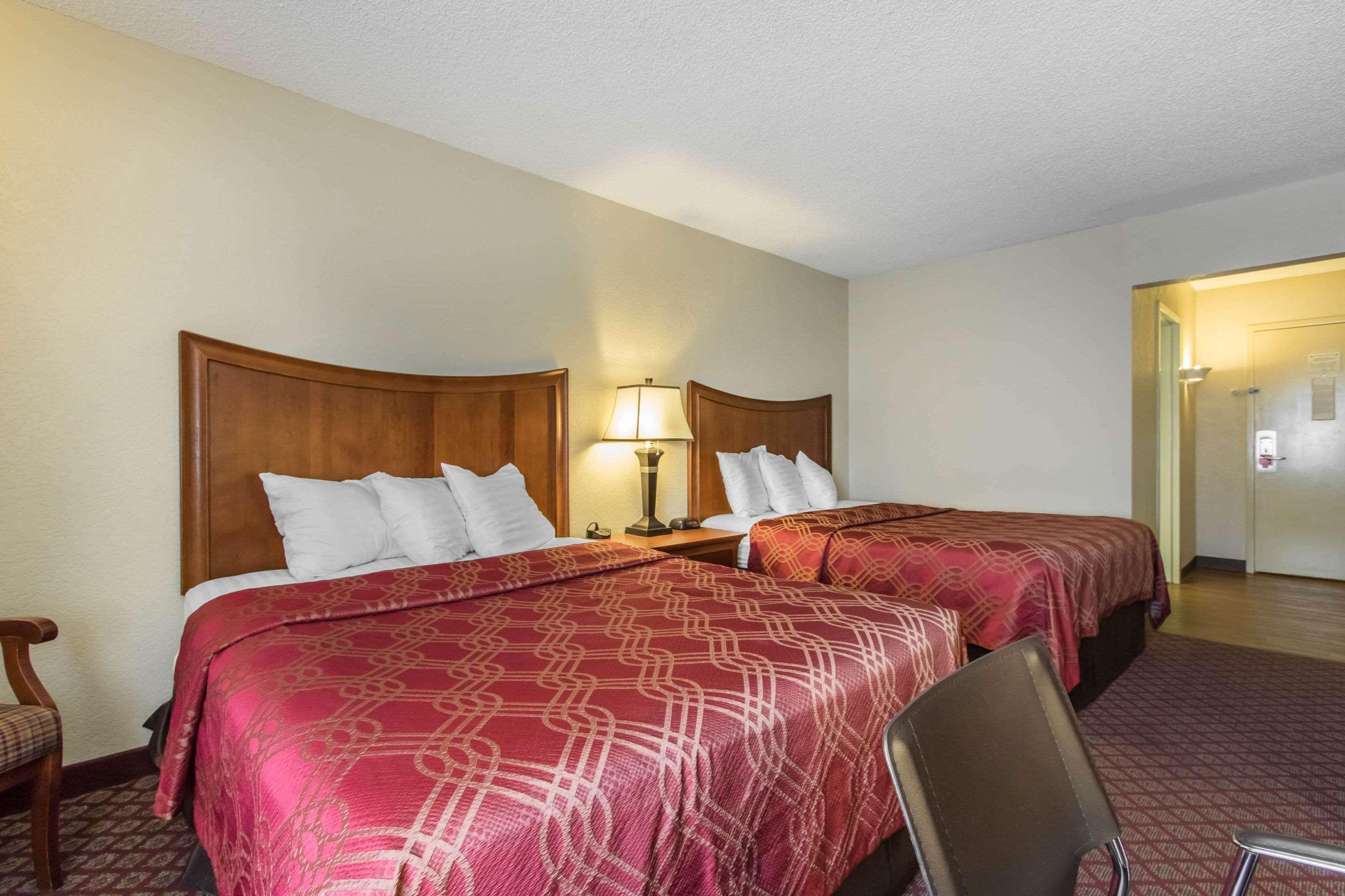 Econo Lodge Inn & Suites جوبلين المظهر الخارجي الصورة