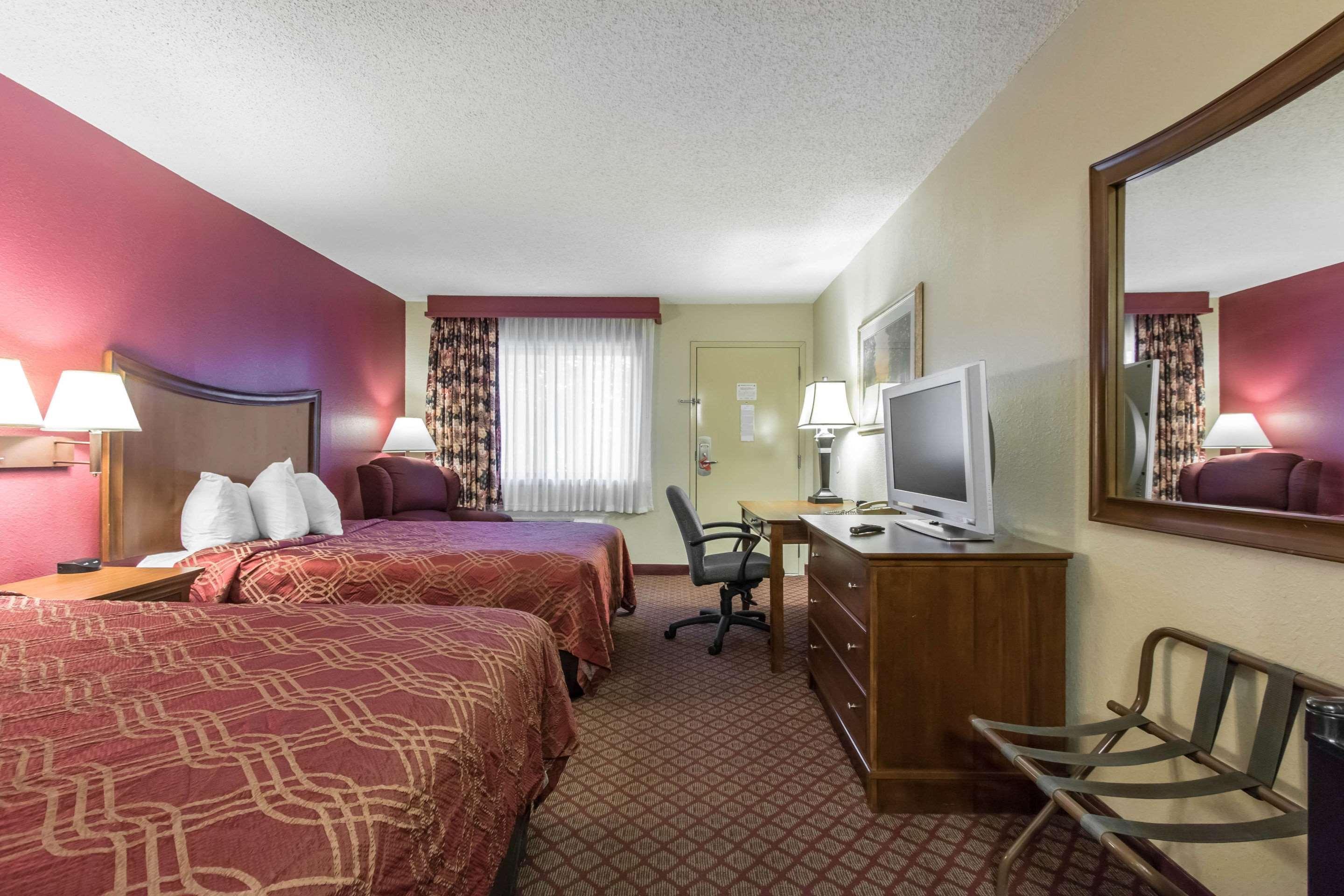Econo Lodge Inn & Suites جوبلين المظهر الخارجي الصورة