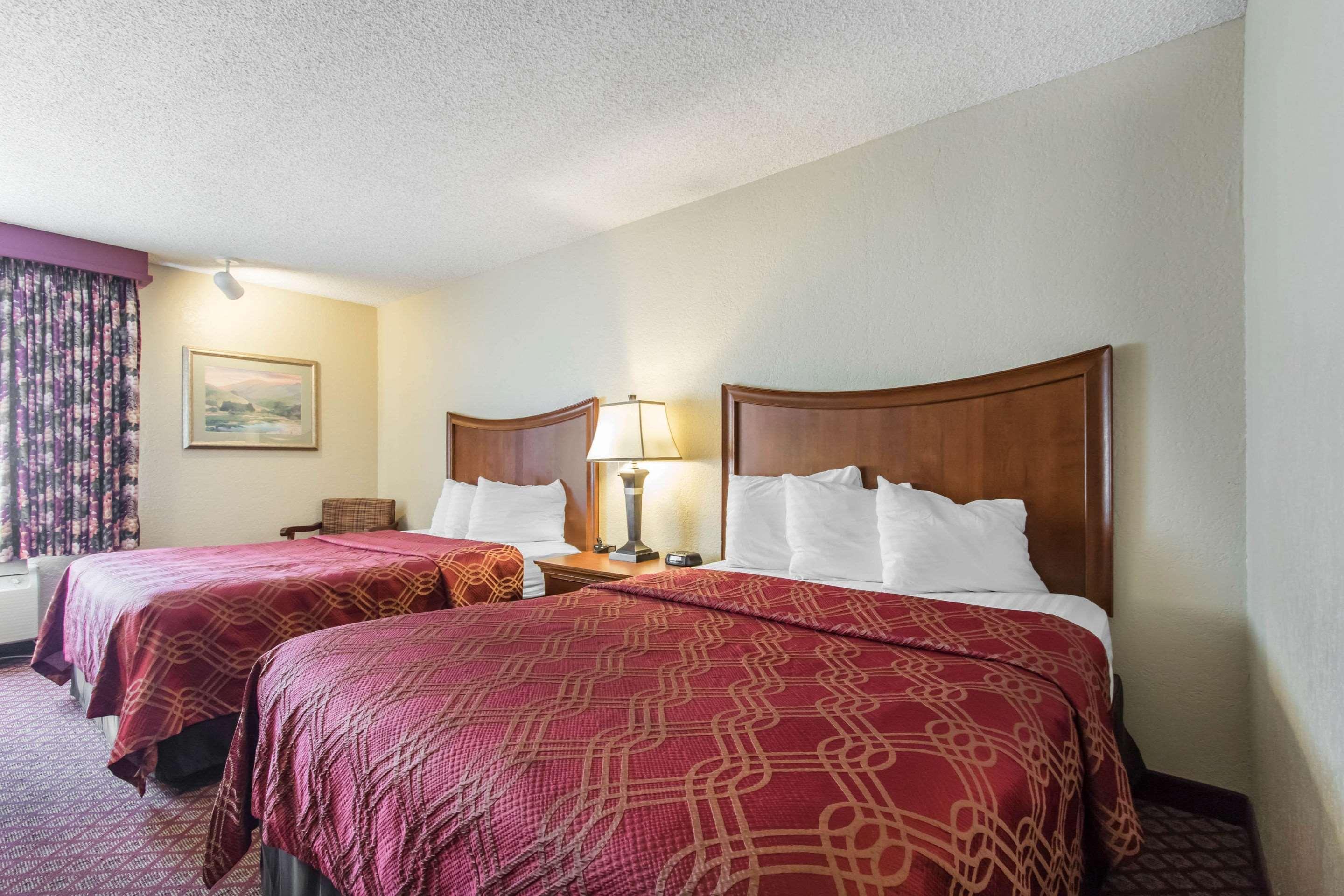 Econo Lodge Inn & Suites جوبلين المظهر الخارجي الصورة
