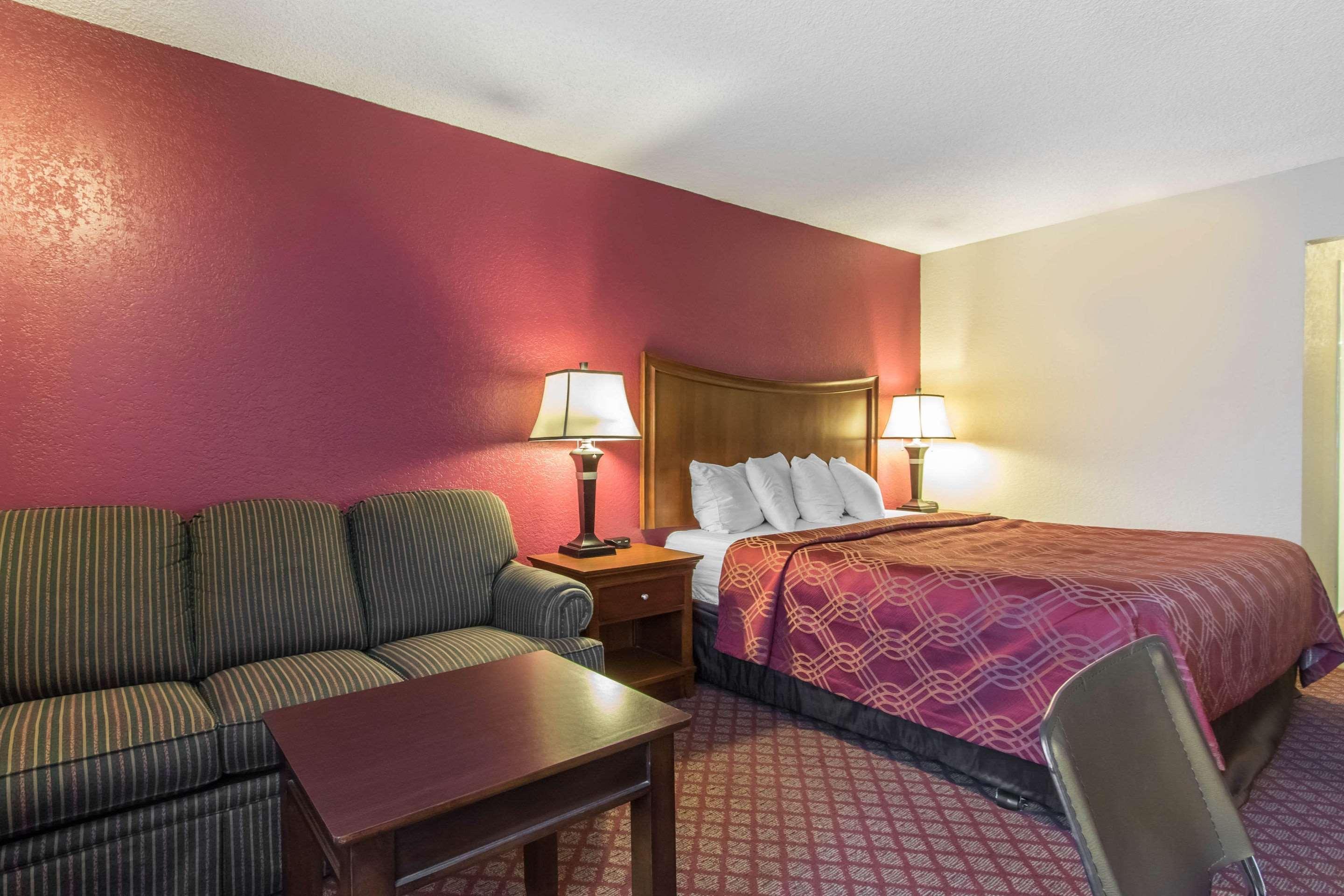 Econo Lodge Inn & Suites جوبلين المظهر الخارجي الصورة