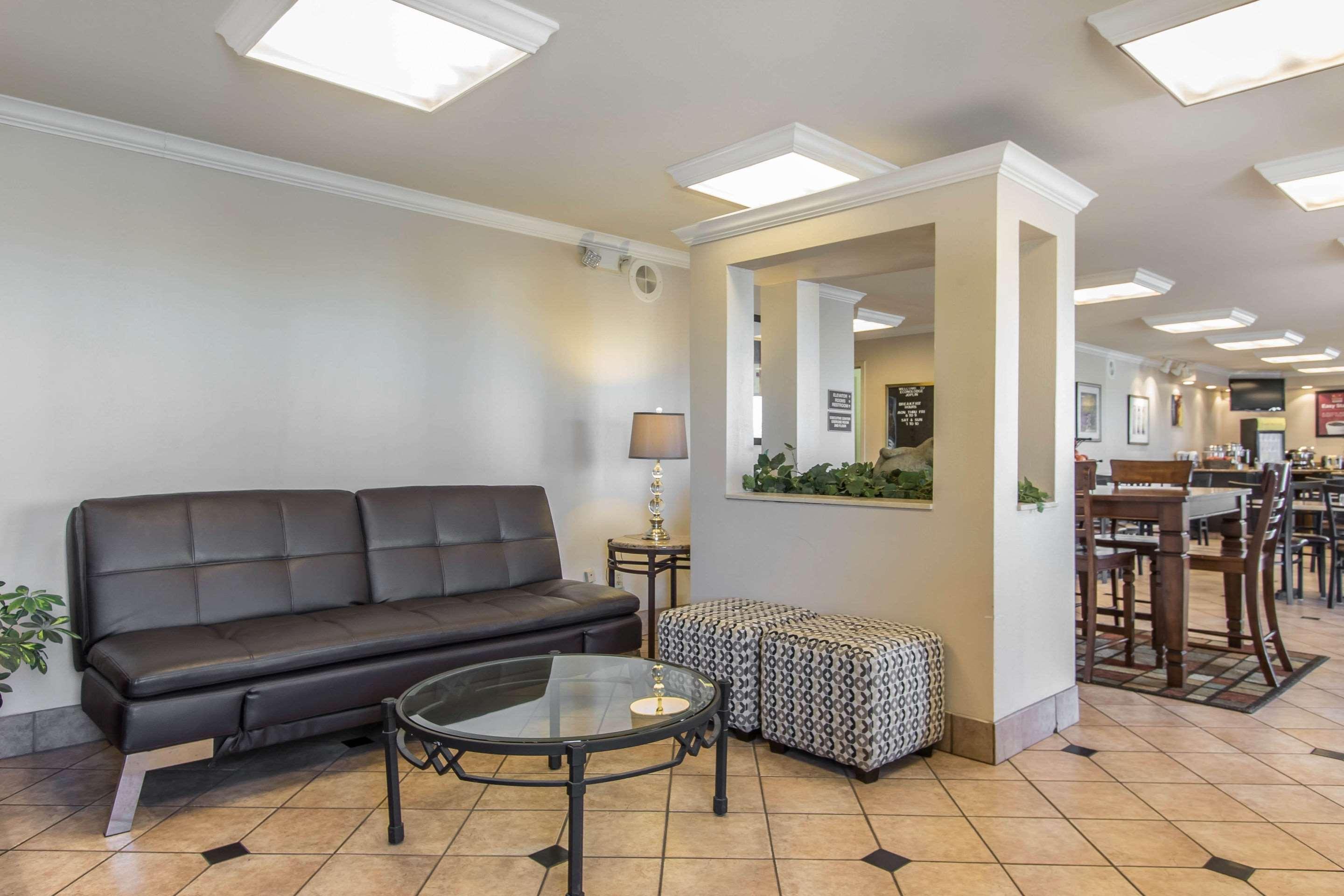 Econo Lodge Inn & Suites جوبلين المظهر الخارجي الصورة