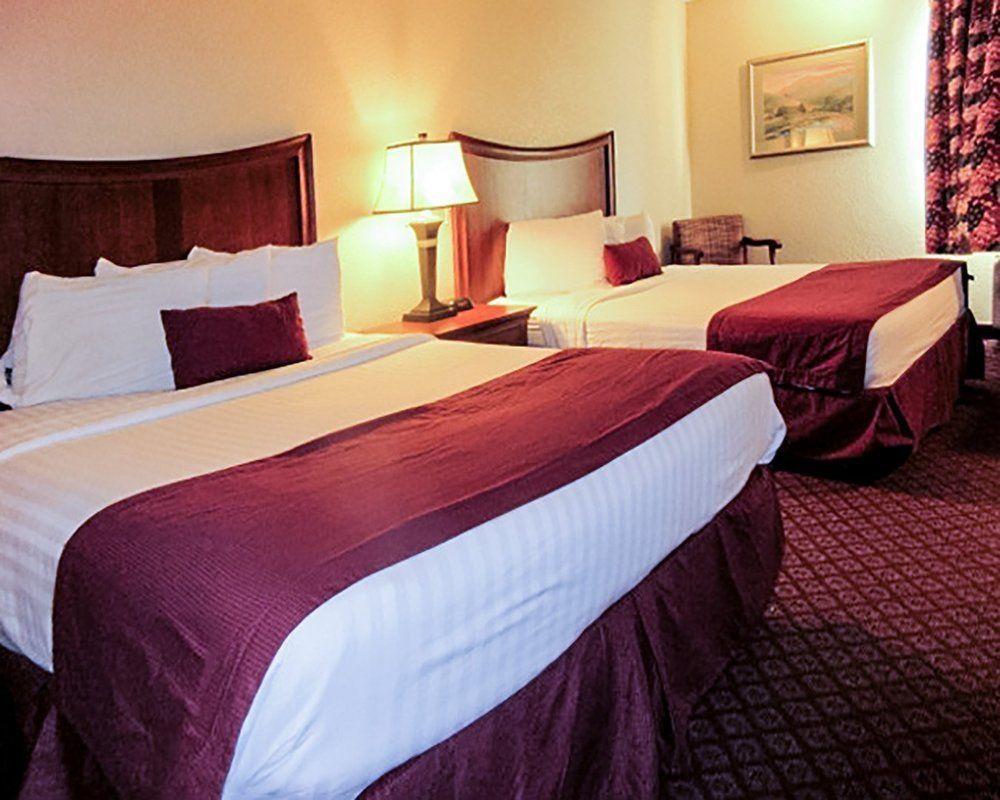 Econo Lodge Inn & Suites جوبلين المظهر الخارجي الصورة